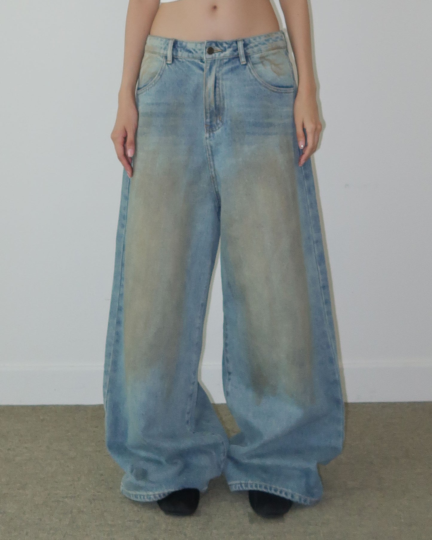 Muddy baggy jeans