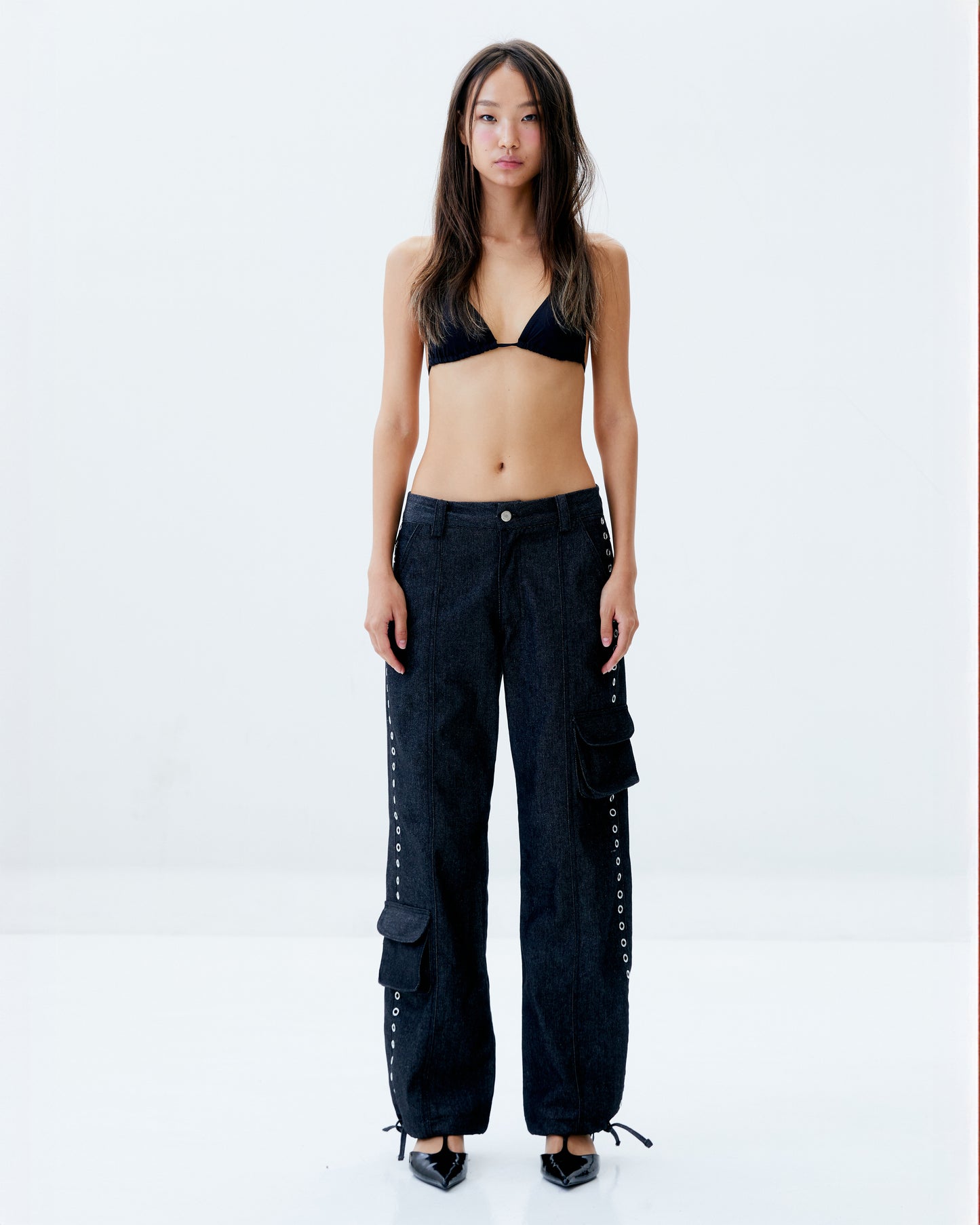 Not for everyone - Eyelet cargo denim