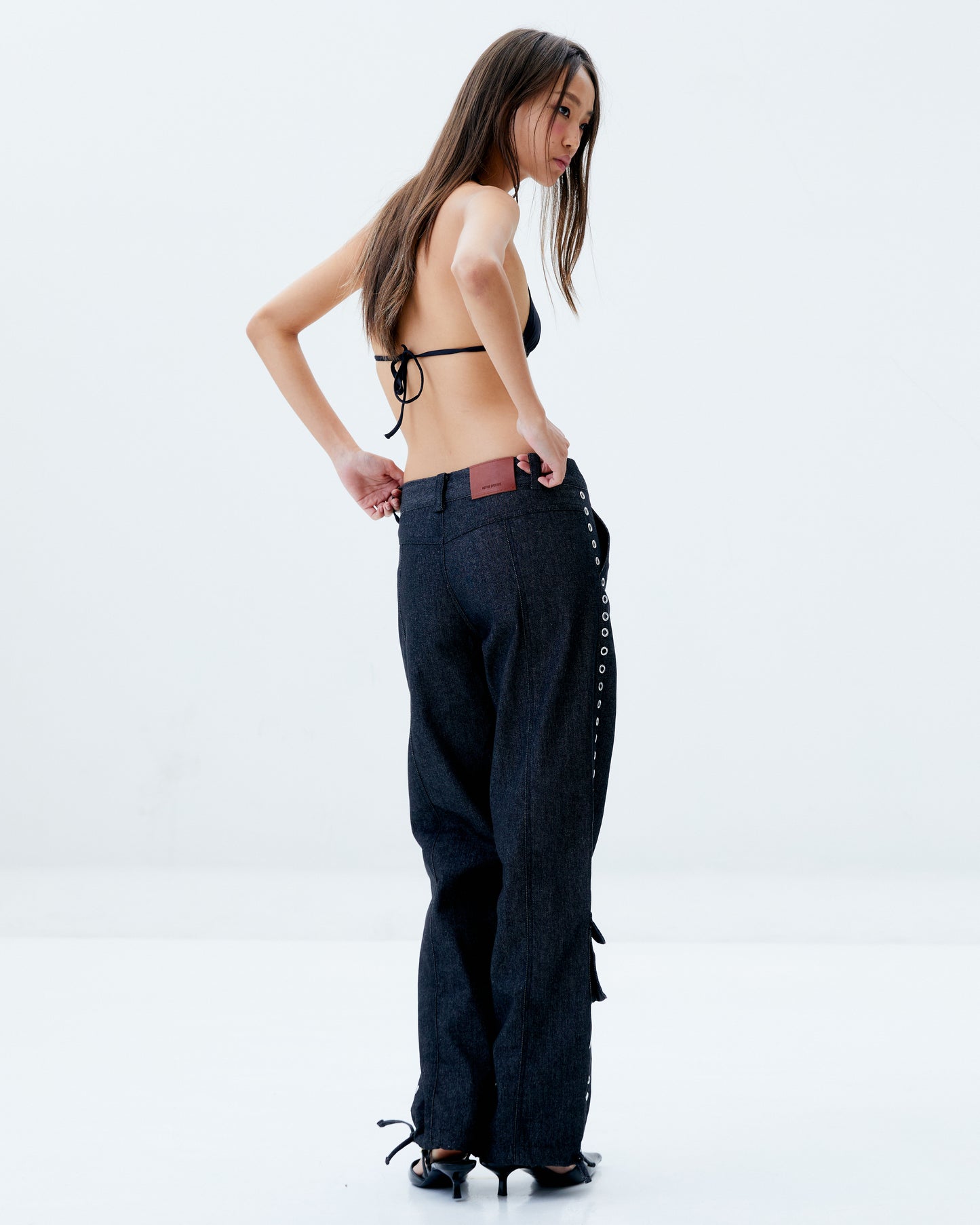 Not for everyone - Eyelet cargo denim