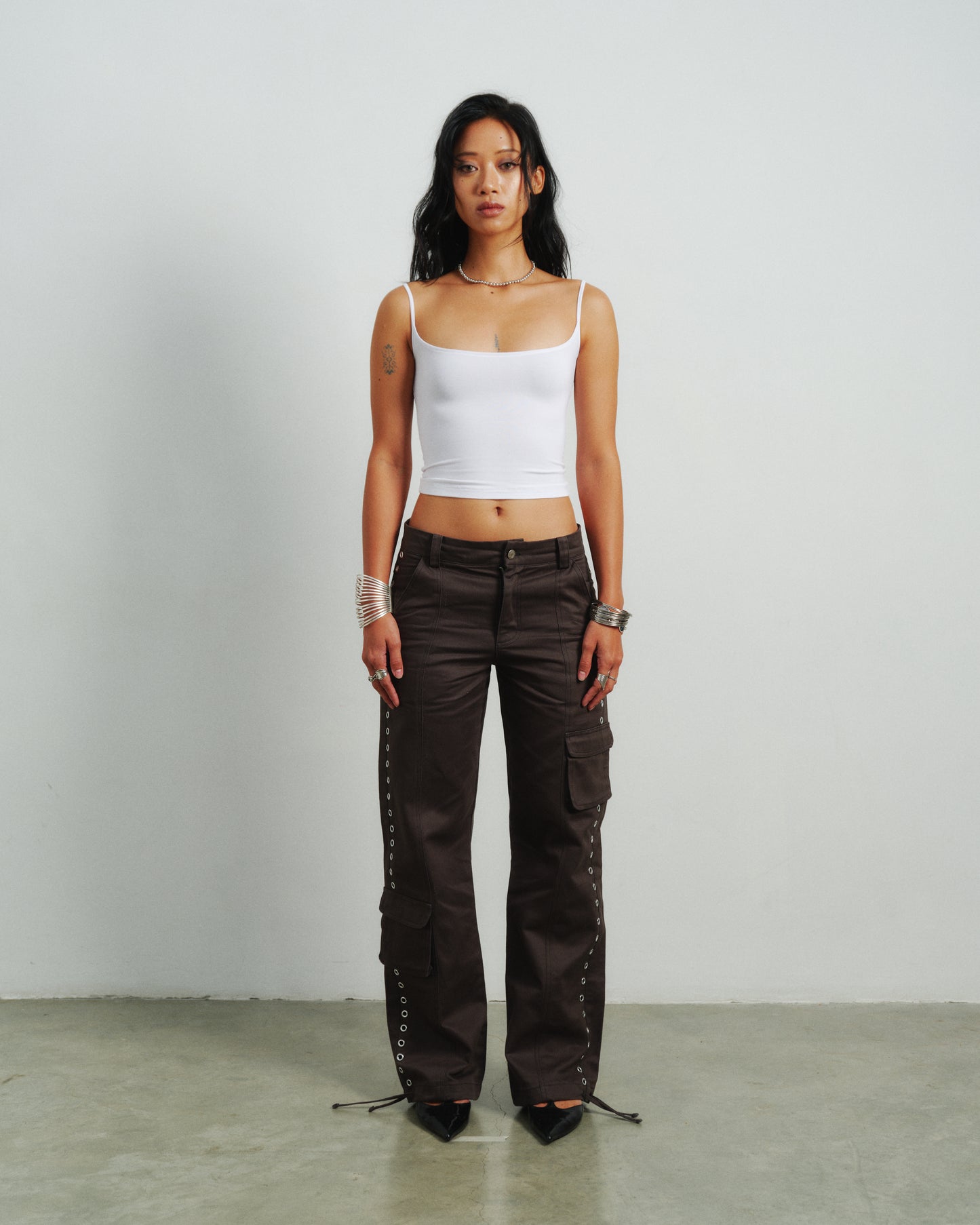 Not for everyone - Eyelet cargo denim