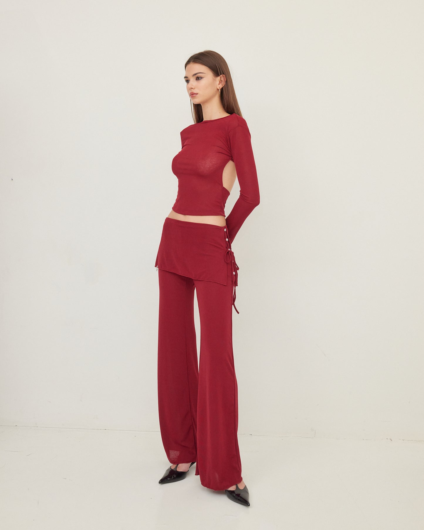 NFE x PICCORO - Open back top with long sleeve